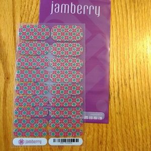 NWT Jamberry Nail Wraps in Poinsettia